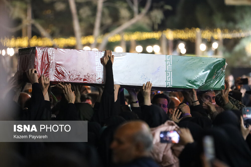 عکس/آیین استقبال از پیکرهای مطهر شهدای گمنام ،کاشان