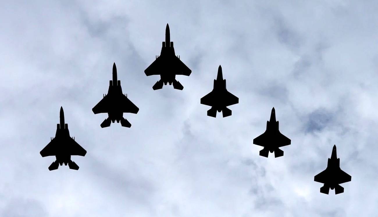 ردپای رادارگریزها در اطراف ایران