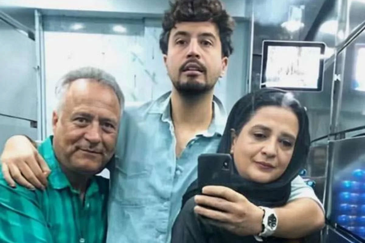 مهرداد صدیقیان به سوگ پدرش نشست