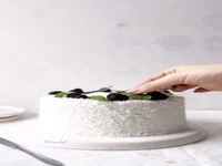 کیک نارگیل بدون نیاز به تخم مرغ