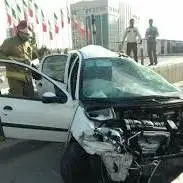 کنده شدن عجیب موتور خودرو ۲۰۶ در یک تصادف