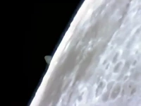 تصاویری شگفتانگیز از لحظه طلوع زحل از پشتِ ماه