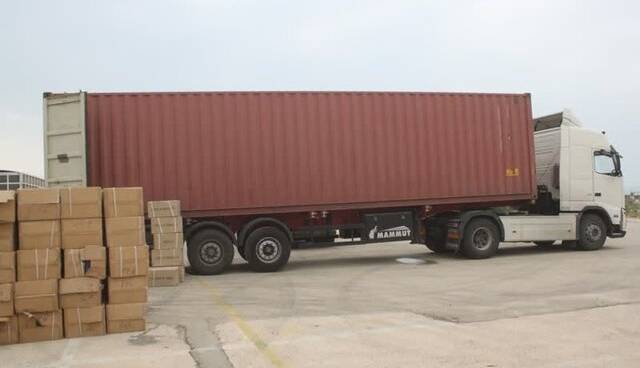 کشف قطعات دستگاه‌های صنعتی و راه‌سازی قاچاق در هرمزگان