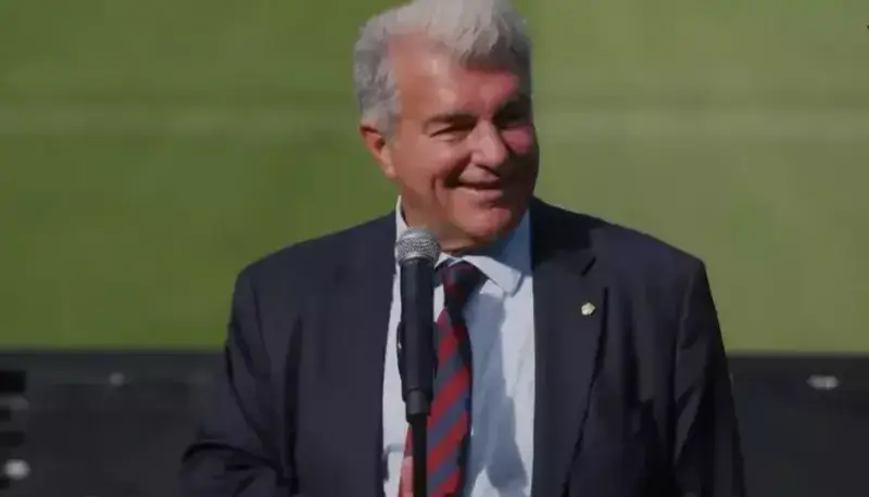 لاپورتا راز مخفی جشن نوکمپ را فاش کرد