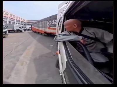 مهارت دیدنی یک راننده تریلی معبد شائولین