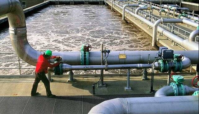 تصفیه آب‌های آلوده به مواد نفتی جزایر سیری با غشاهای نانو کامپوزیتی دانشگاهی 