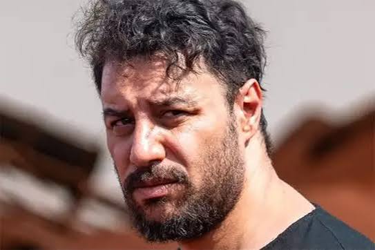 جواد عزتی، هدیه تهرانی و بهرام رادان را با اختلاف شکست داد