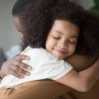 بغل‌خواستن بچه‌ها، نشانه‌ حس نکردن ‌امنیت است