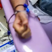 تهرانی‌ها خون اهدا کنید 