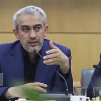 وزیر اقتصاد: خارج کردن بانک‌های ناتراز ادامه دارد