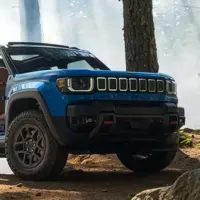 معرفی جیپ ریکان، همتای برقی رانگلر با ۶۵۰ اسب بخار قدرت