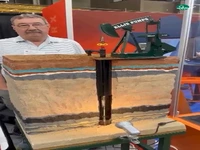 فرایند دیدنی استخراج نفت از اعماق زمین