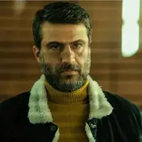 شهرام حقیقت دوست خفن بودن یک مامور رو اینطوری به رخ میکشه