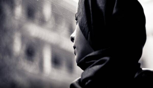 زن جوان: شوهرم به من خیانت می‌کند، نه فقط با یک نفر!