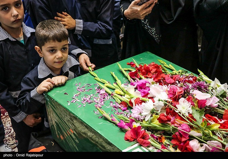 عکس/مراسم وداع با پیکر شهید گمنام در کلاچای گیلان 