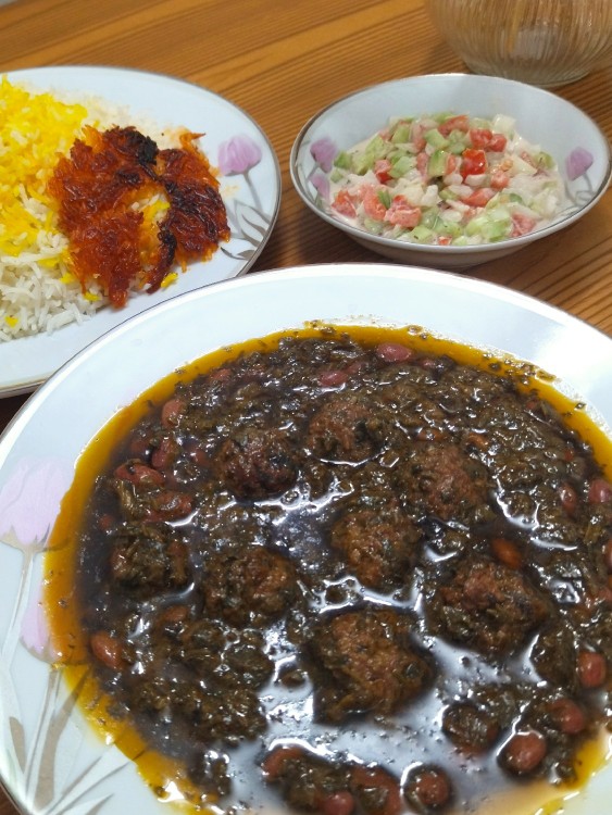 از شما/قورمه سبزی با گوشت قلقلی 🏵️