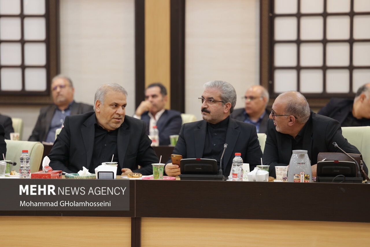 جلسه شورای اداری استان بوشهر با حضور وزیر آموزش‌وپرورش