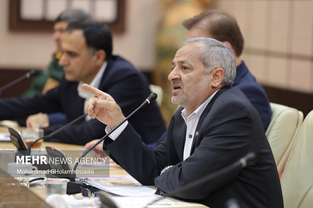 جلسه شورای اداری استان بوشهر با حضور وزیر آموزش‌وپرورش