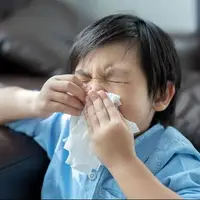 راهکاری ساده برای درآوردن جسمی که در بینی کودک وجود دارد