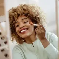 هرآنچه باید درباره استیک های آرایشی بدانید  