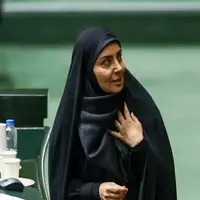 صادق زیر تیغ