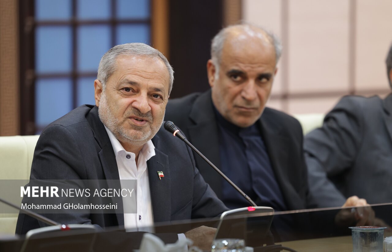 جلسه شورای اداری استان بوشهر با حضور وزیر آموزش‌وپرورش