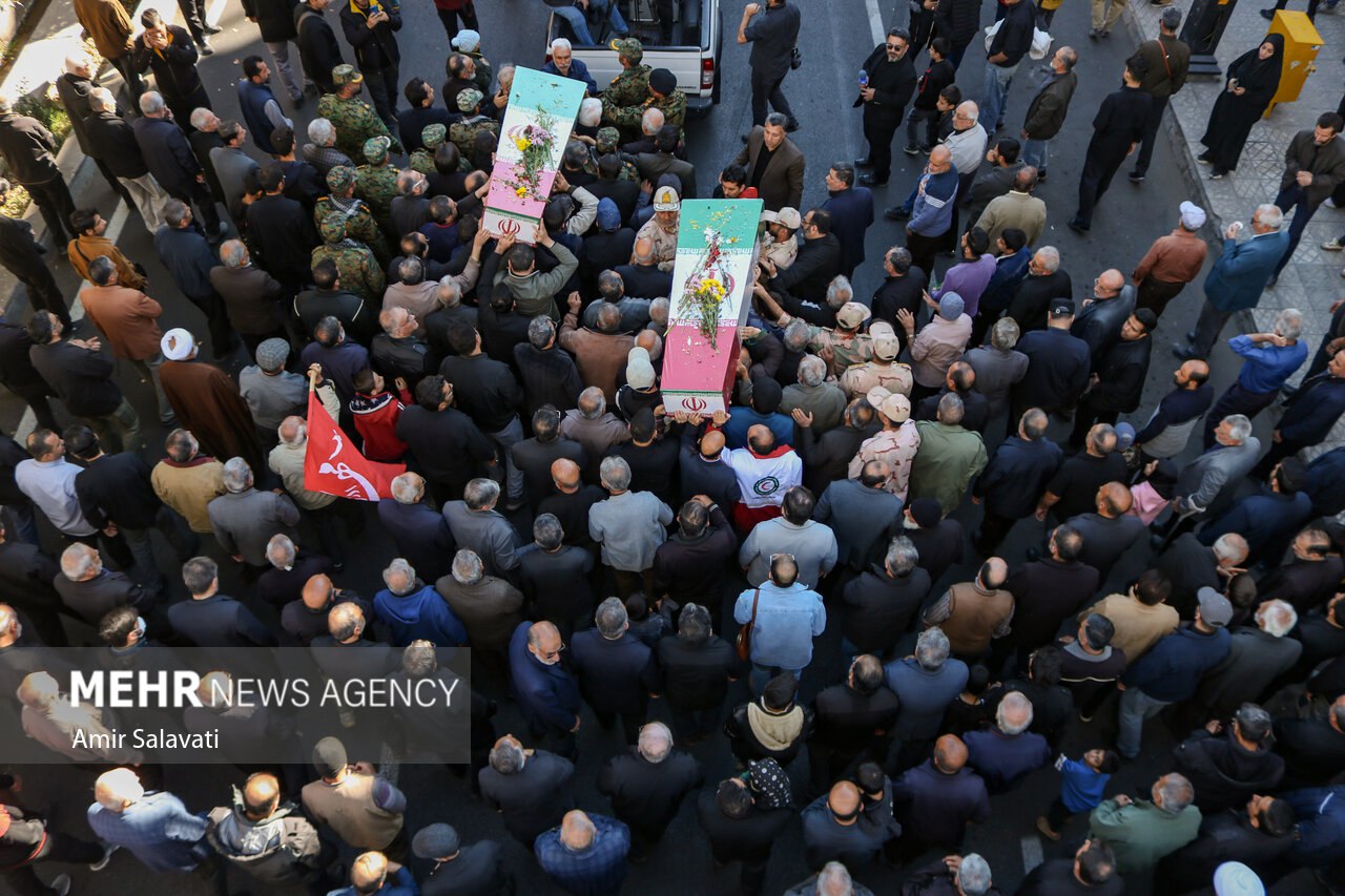 عکس/تشییع پیکر شهدای گمنام در سمنان