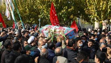 تشییع پیکر شهدای گمنام در تهران آغاز شد