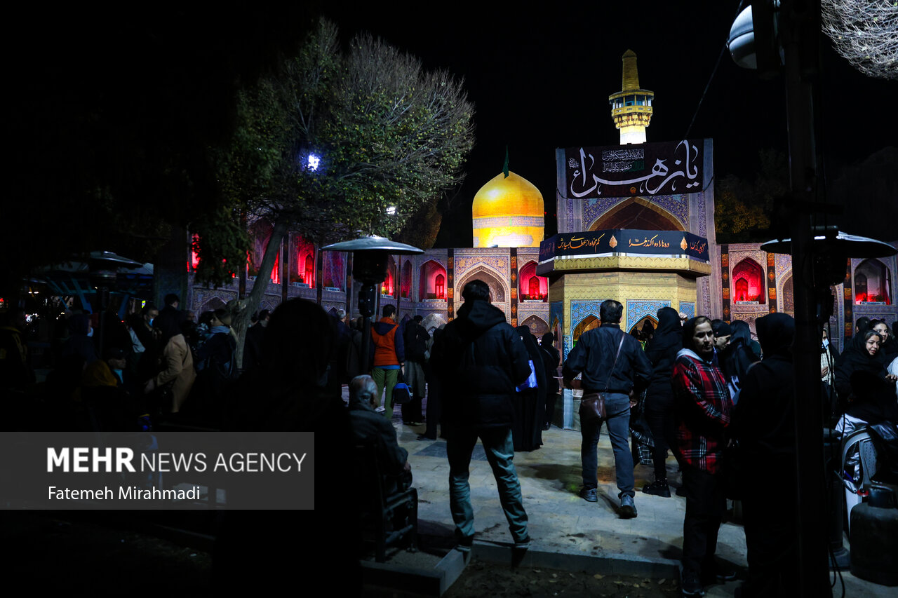 بازنمایی صحن انقلاب حرم رضوی در میدان نبوت