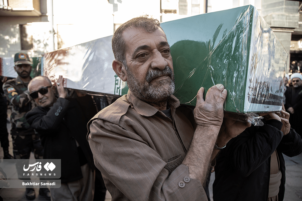 عکس/تشییع پیکر ۳ شهید گمنام در سنندج