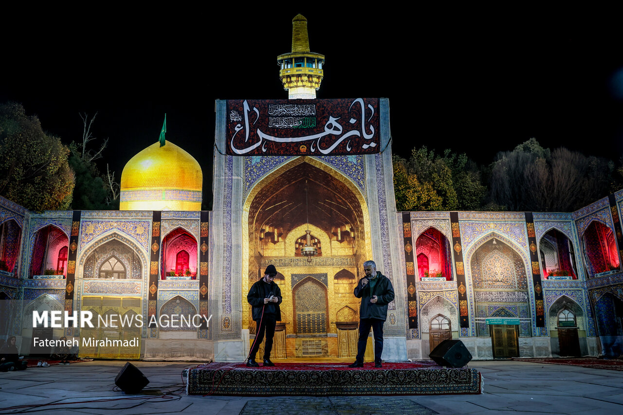 بازنمایی صحن انقلاب حرم رضوی در میدان نبوت