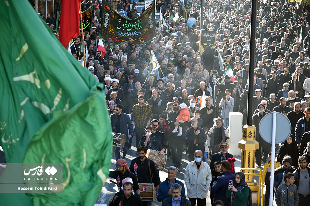 عکس/ تشییع باشکوه پیکر ۶ شهید گمنام در بیرجند