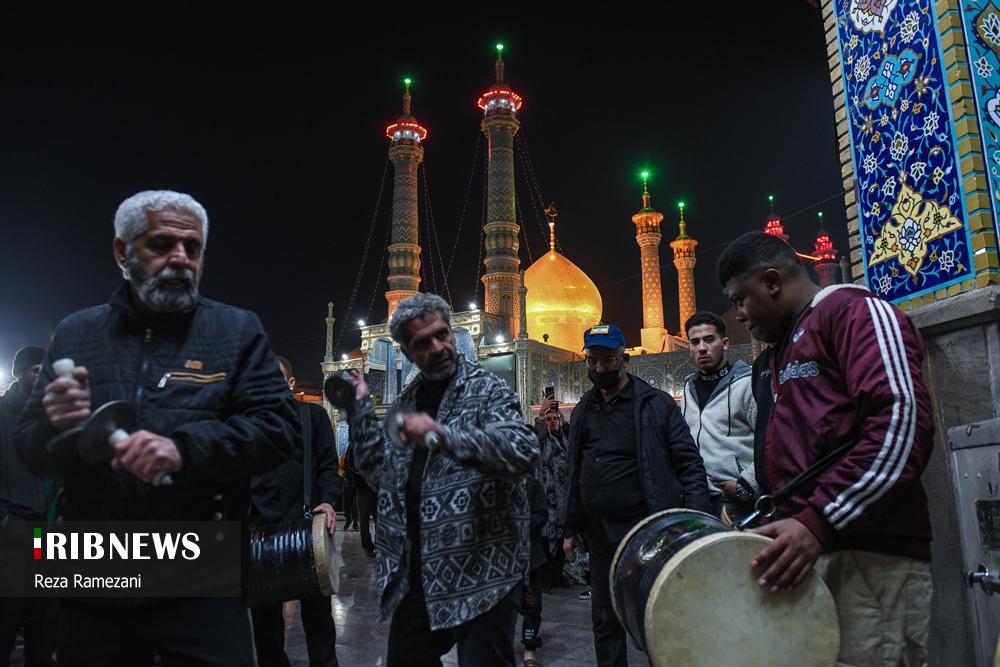 حال و هوای شب شهادت حضرت زهرا(س) در حرم بانوی کریمه