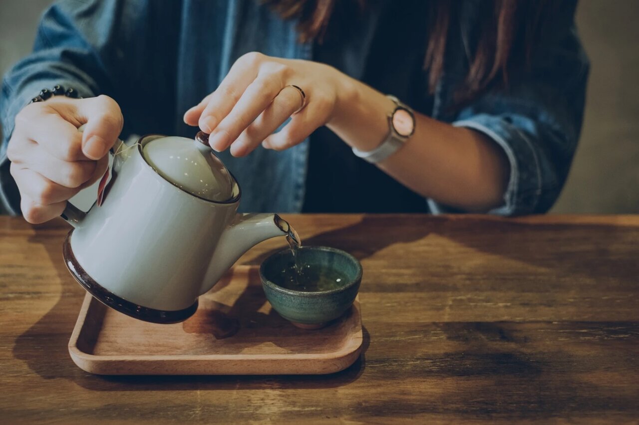 بهترین دمنوش‌ها برای بهبود عملکرد گوارش