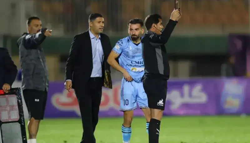 ملی‌پوش صدرنشین در انتظار اسکوچیچ