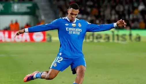 به آرنولد در رئال مشکوک شده‌اند