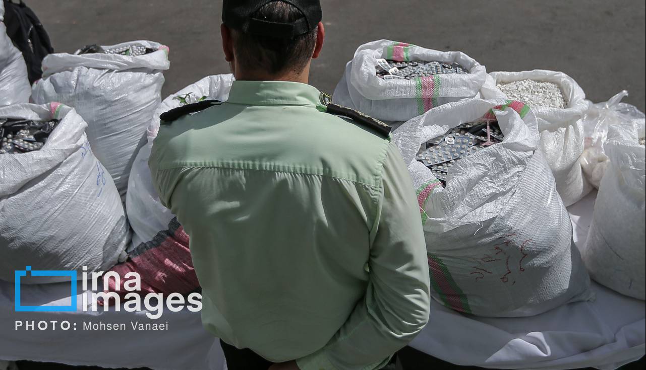 شناسایی و انهدام کارگاه تولید قرص‌های مخدر و روانگردان در شهریار