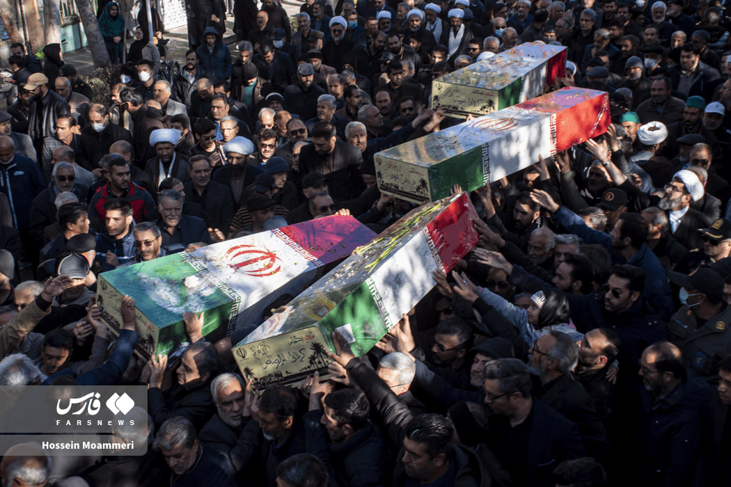 عکس/تشییع  ۸ شهدا گمنام در بجنورد