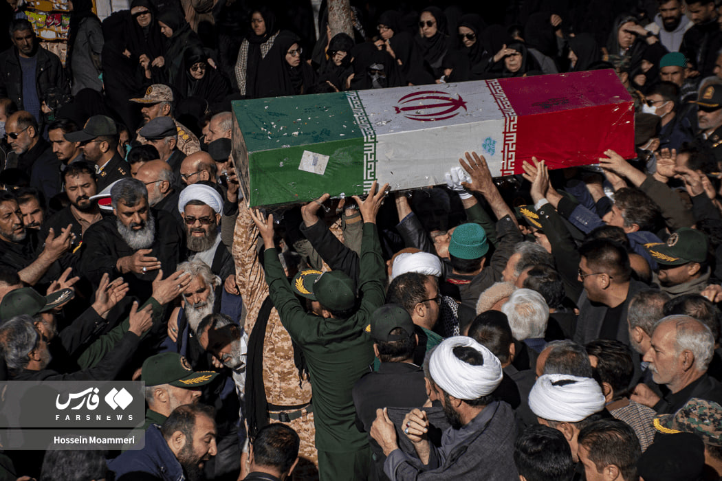 عکس/تشییع  ۸ شهدا گمنام در بجنورد