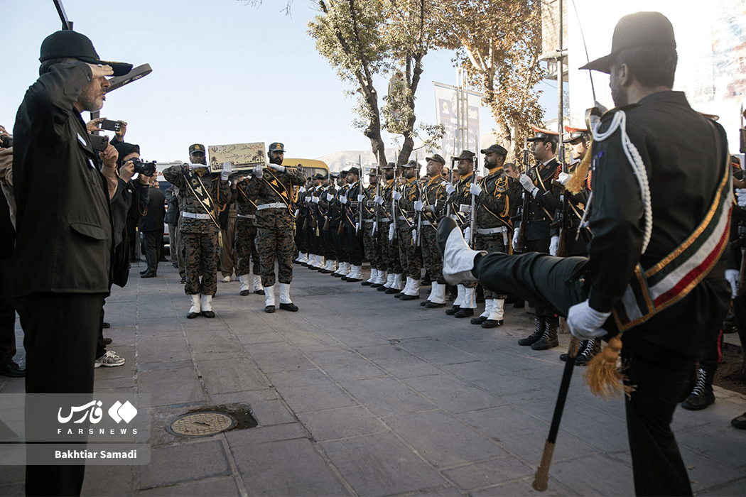 عکس/تشییع پیکر ۳ شهید گمنام در سنندج