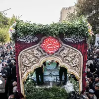 عکس/تشییع پیکرهای مطهر ۱۰۰ شهید گمنام دفاع مقدس در تهران