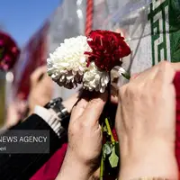  عکس/تشییع پیکر مطهر ۱۲ شهید گمنام در دانشگاه اصفهان