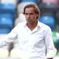 سرمربی تیم الحسین: خوشحالم در کشوری هستم که مردمش فوتبال‌ دوست هستند