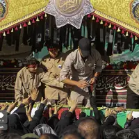 عکس/ همراهی مردم شیراز با کاروان شهدای گمنام تا منزلگاه ابدی