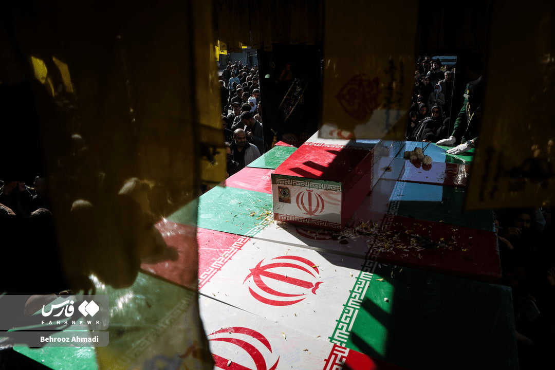 عکس/تشییع پیکر۷ شهید گمنام در کرمانشاه