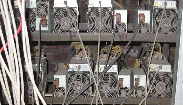 توانیر: ۷۰۰ هزار ماینر غیرمجاز در شبکه برق کشور فعال‌اند