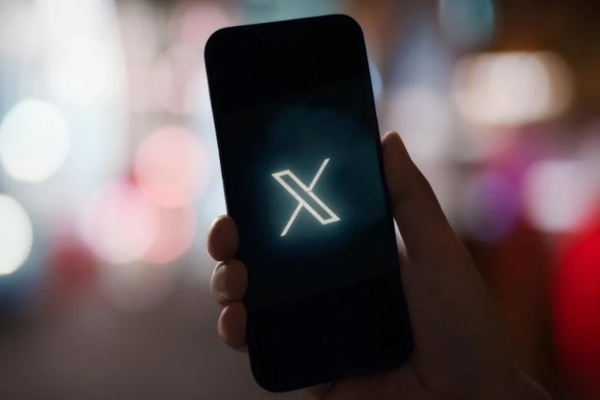 قابلیت جدید ایکس حاشیه‌ساز شد