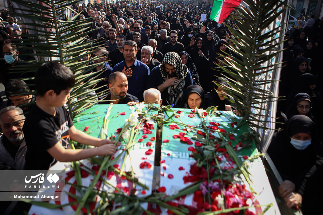 عکس/تشییع پیکر هشت شهید گمنام در اهواز