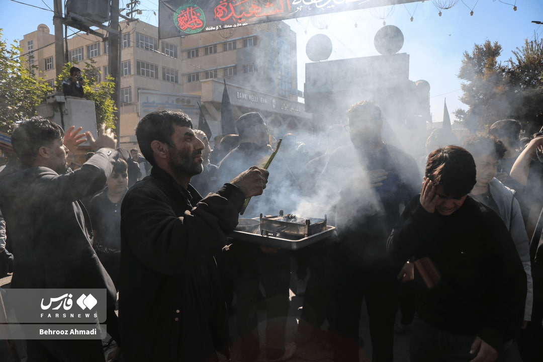 عکس/تشییع پیکر۷ شهید گمنام در کرمانشاه