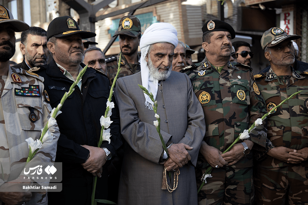 عکس/تشییع پیکر ۳ شهید گمنام در سنندج